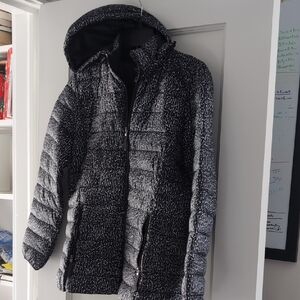 EUC St. John's Bay Black and White Hooded Puffer Jacket